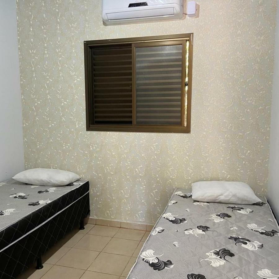Casa Em Caldas - Piscina Solar E Eletrica Caldas Novas Esterno foto